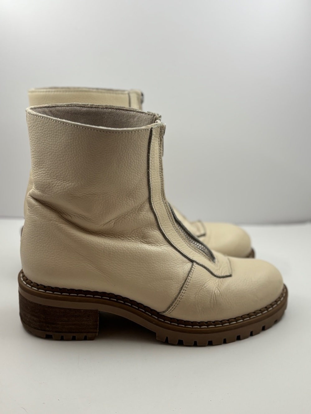 Front-Zip Cream Leather Ankle Boots for Women - Picture 5 of 10